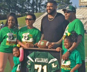 Lobos retire jersey of NFL star Trent Williams